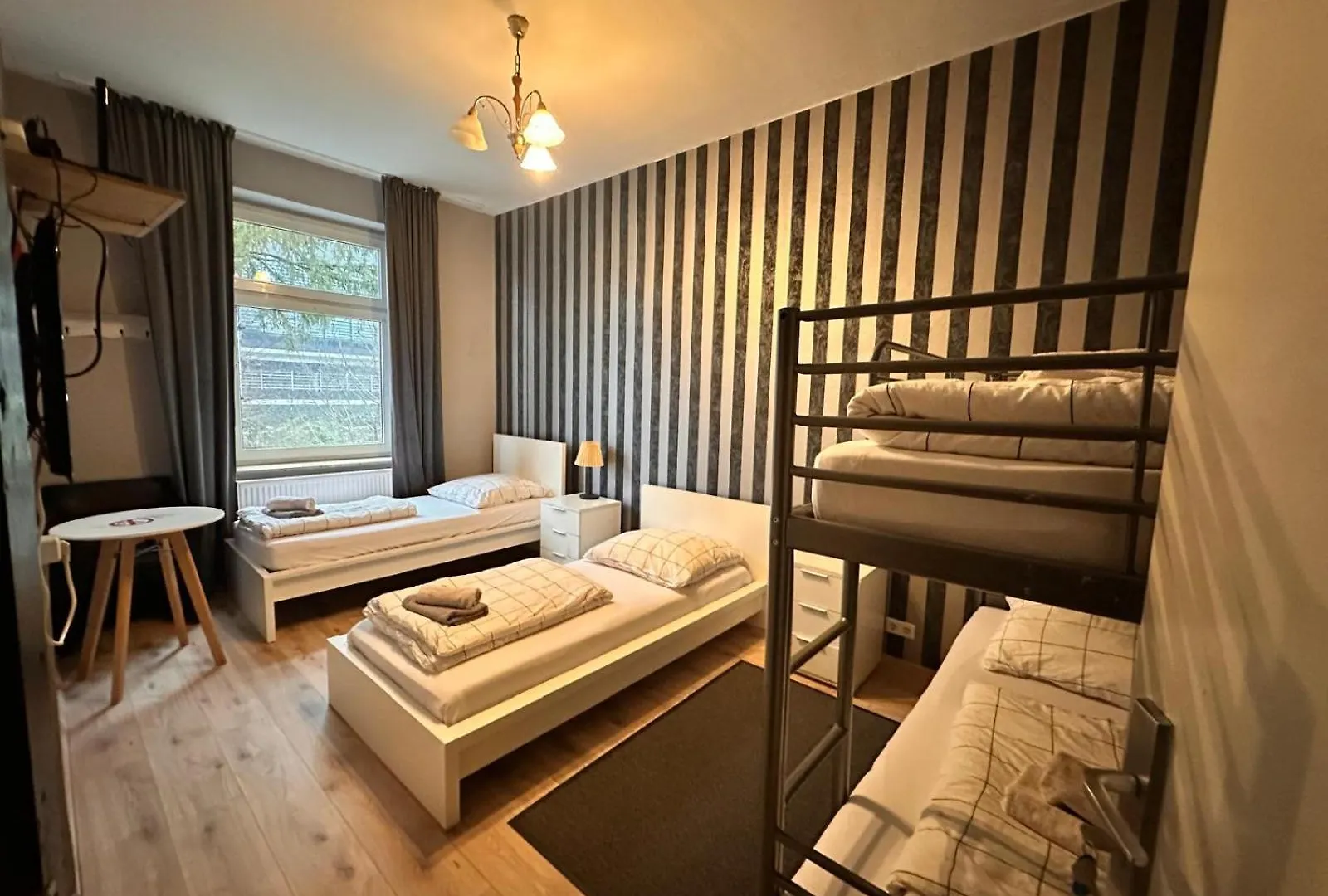 דיסלדורף Adam'S Hostel - Self Check-In & Only Private Rooms 0*,