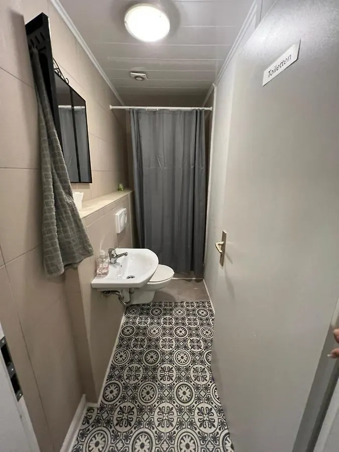 Adam'S Hostel - Self Check-In & Only Private Rooms Dusseldorf