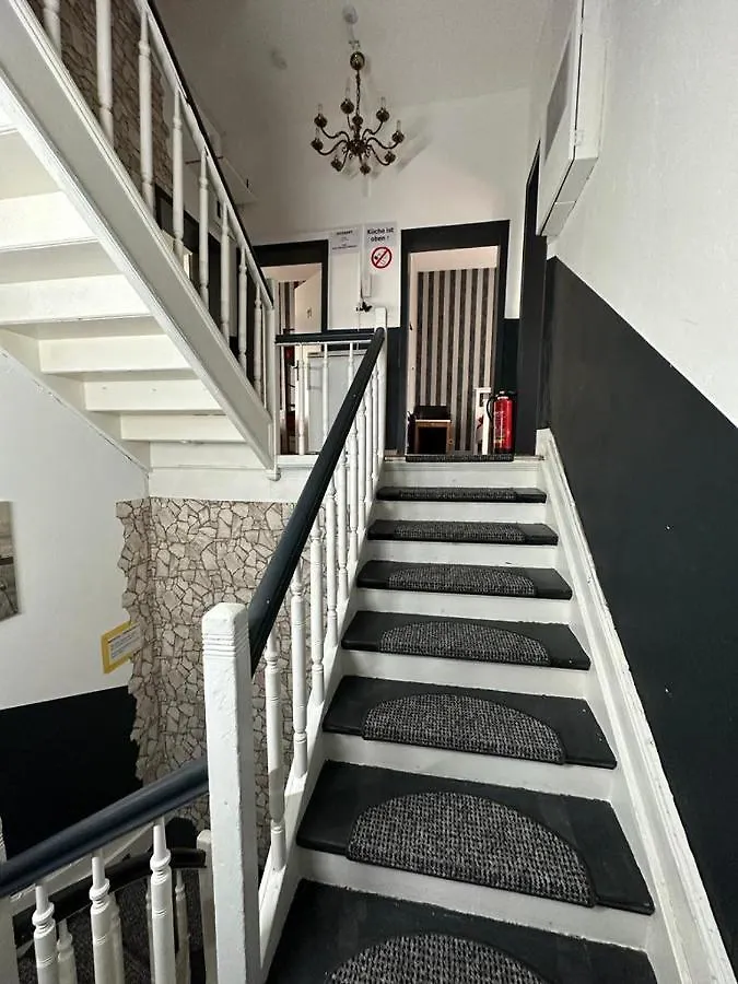 Adam'S Hostel - Self Check-In & Only Private Rooms Dusseldorf